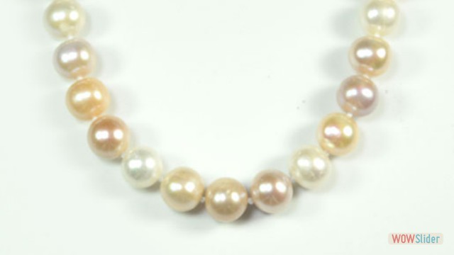 PINK PEARL NECKLACE